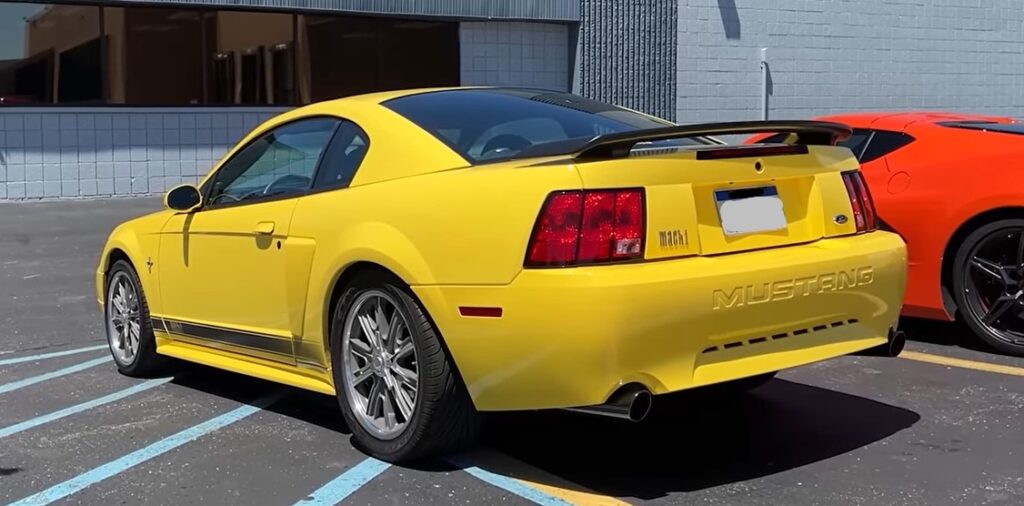 2003 Ford Mustang Mach 1