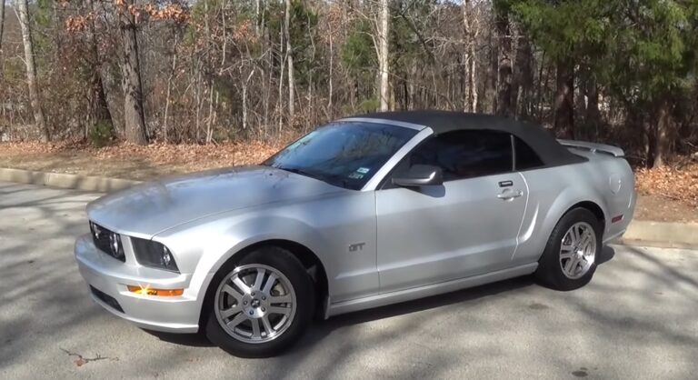 2006 Ford Mustang Convertible