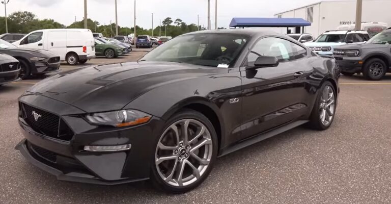 2023 Ford Mustang GT Premium