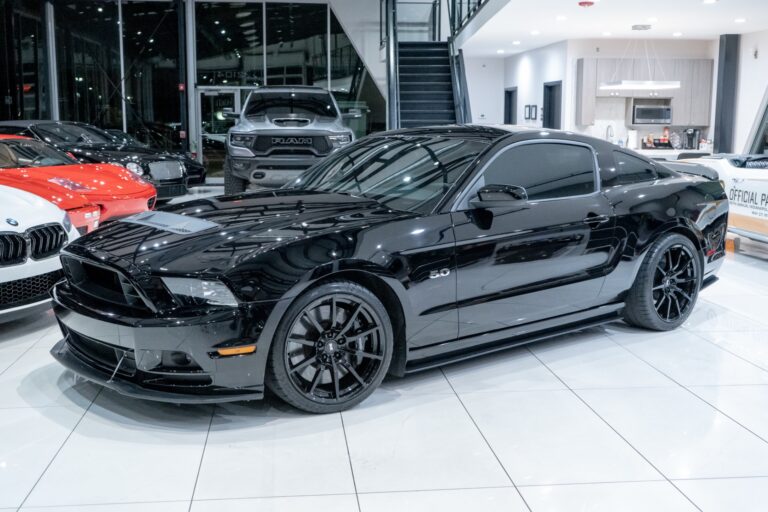 2014 Ford Mustang Car